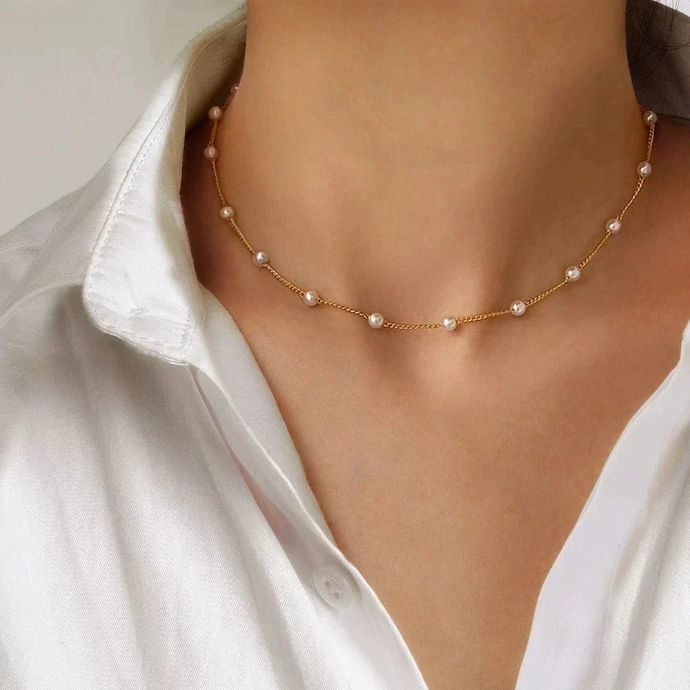 Patricia | Collar Dorado con Perlas