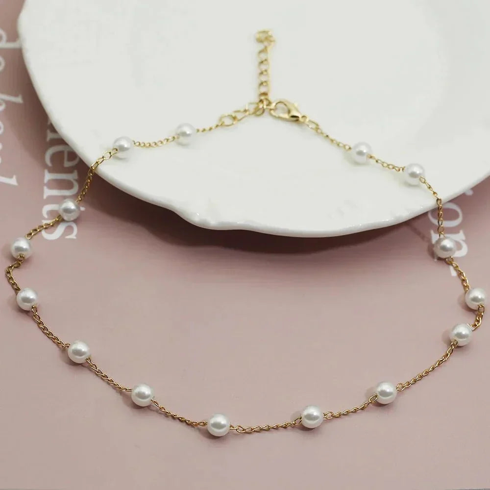 Patricia | Collar Dorado con Perlas