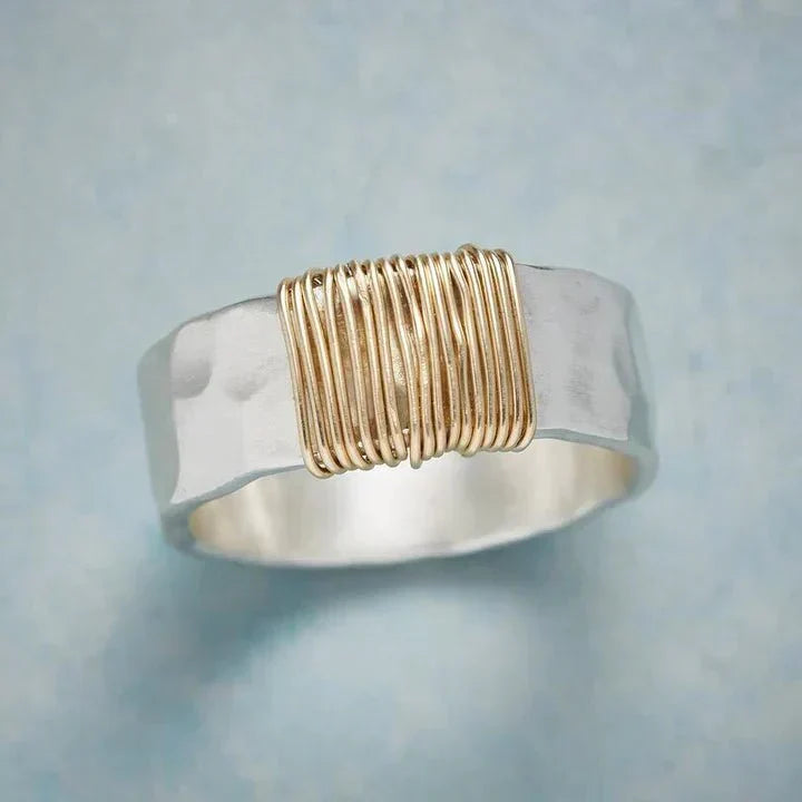 Isabel | Anillo Vintage de Hilo Dorado