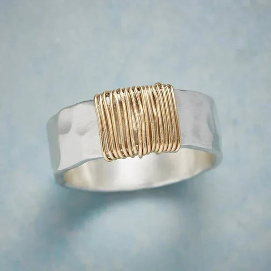 Isabel | Anillo Vintage de Hilo Dorado