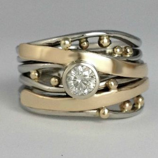 Rocío | Anillo Vintage Dorado con Circonitas